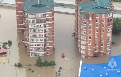 Tajfun Khanun zasáhl Rusko. Na Dálném východě deště vyplavily tisíce domů a odřízly desítky obcí