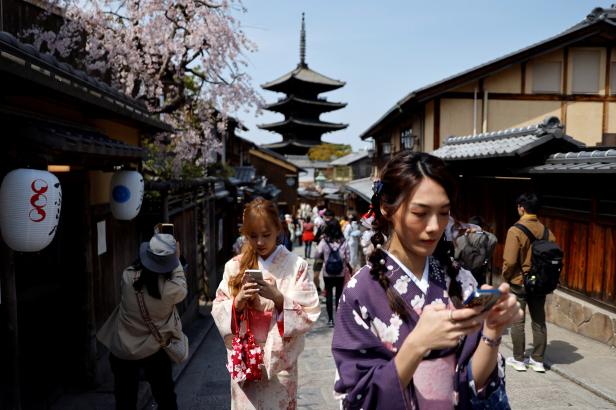 Mladé Japonky nebudou mít děti. Budoucnost bez závazků jich zažije více než třetina