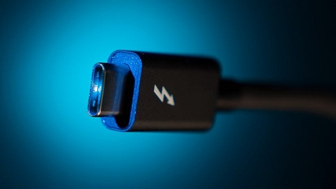 Intel uvádí Thunderbolt 5. Nová generace umí až na 120 Gb/s a PCIe 4.0 pro lepší výkon eGPU