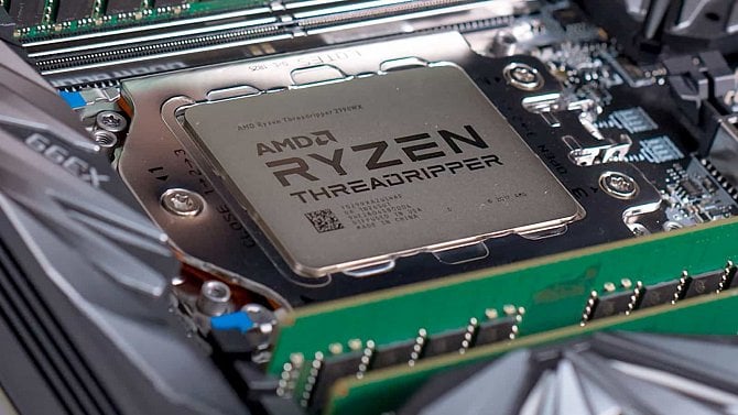 Levnější ne-Pro Threadrippery budou, AMD chystá platformu TRX50. Unikla deska od ASRocku