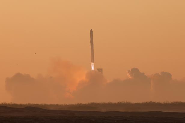 SpaceX přišla několik minut po startu o kosmickou loď Starship