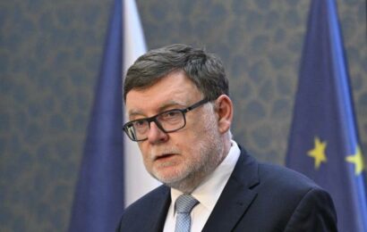 Schodek rozpočtu vzrostl na 269,1 miliardy. Plánovaný deficit se podaří dodržet, předpokládá ministr