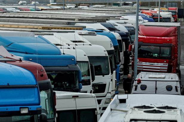 Od bezpodmínečné solidarity ke „katastrofální“ blokádě. Polské protesty obnažily napjaté vztahy s Ukrajinou