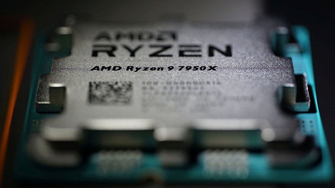 Zen 5 umí instrukce, které Intel nepodporuje, a má širší jádro. AMD potvrdilo detaily architektury