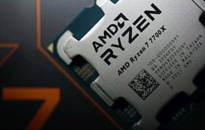 AMD prý kvapně mění specifikace chystaných procesorů generace Zen 5. Problémy s výkonem?