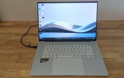 Recenze notebooku Asus ZenBook S 16: Ryzen AI, OLED a keramický hliník