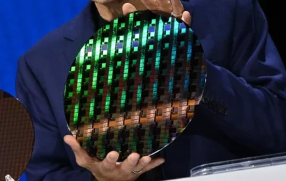 Intel ruší svůj 2nm proces. Nová generace jeho procesorů je vyráběná kompletně v cizích továrnách