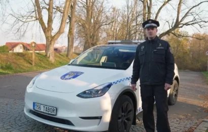 První policejní Tesla v Česku, dostanou ji strážníci v Táboře