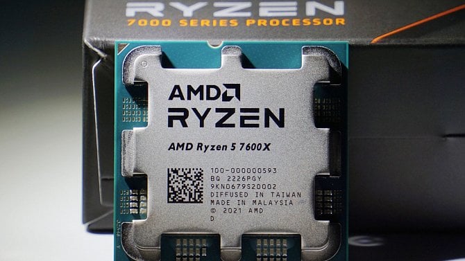 Procesor AMD s jádry Zen 5 za dosud nejmíň peněz. Za měsíc má vyjít Ryzen 5 9600